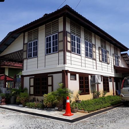Teratak Opah Kamunting Hotel Taiping Eksteriør billede