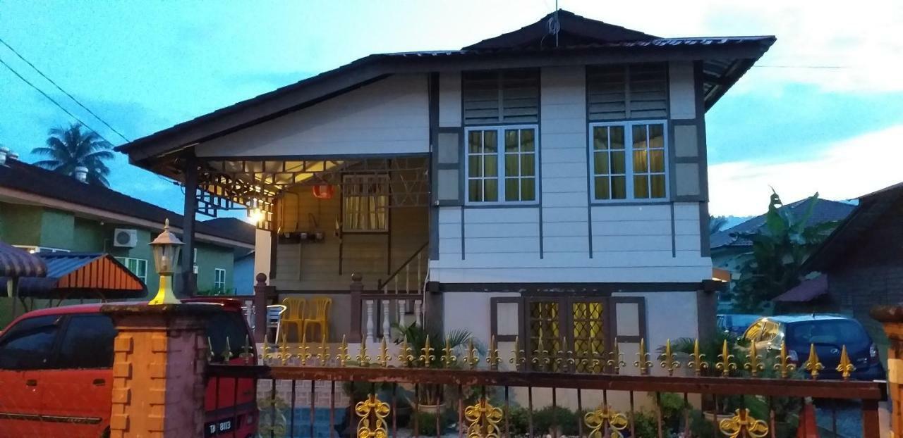 Teratak Opah Kamunting Hotel Taiping Eksteriør billede